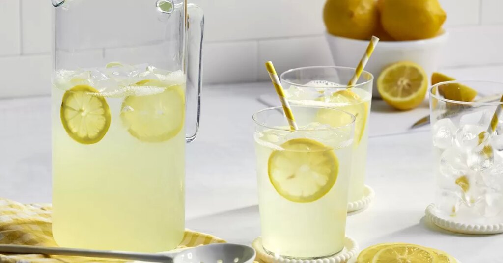 Limonada-bautura-ta-racoritoare-usor-de-facut-acasa.jpg